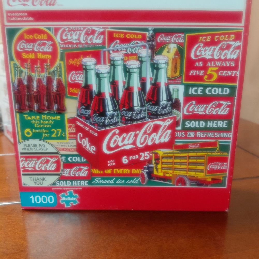 Coca Cola Vintage Puzzle - Red, White, Green 1000 Pcs